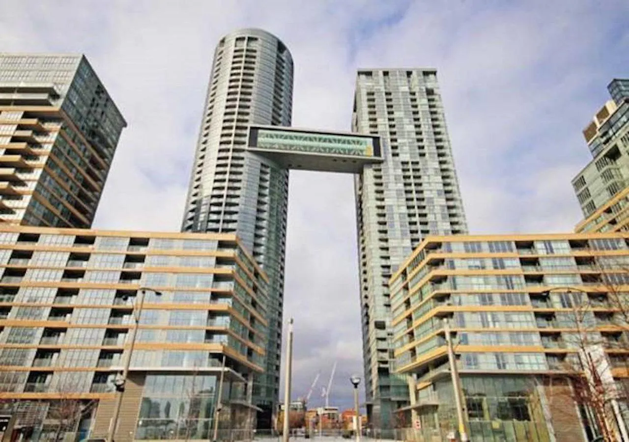 N2N Suites - Downtown Lake & City View Apartments Toronto